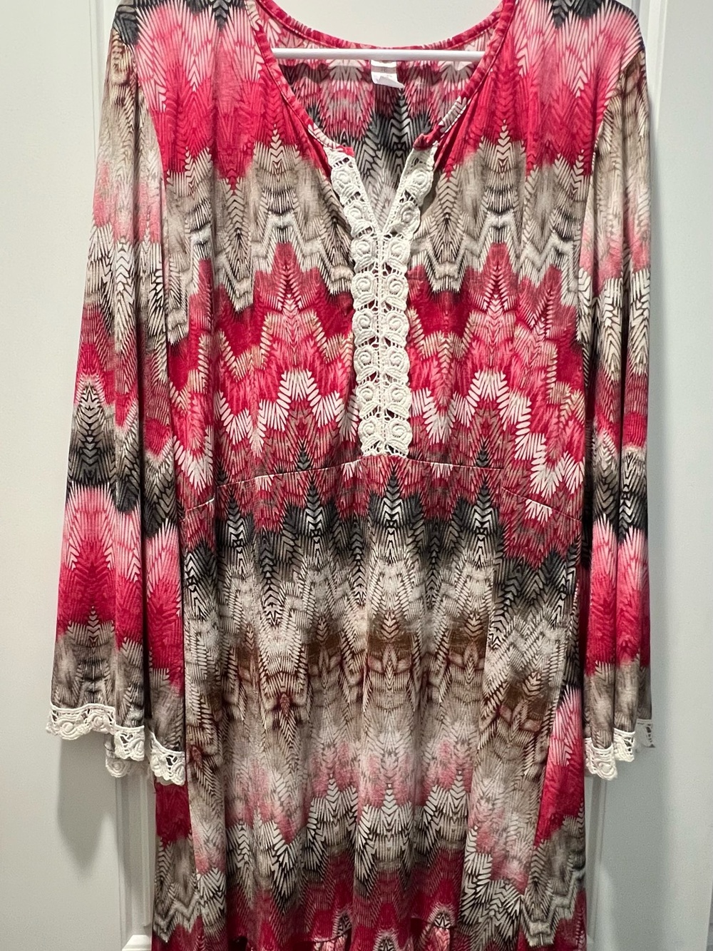 Women's Pink Patterned Long-Sleeve Dress with Lace Trim